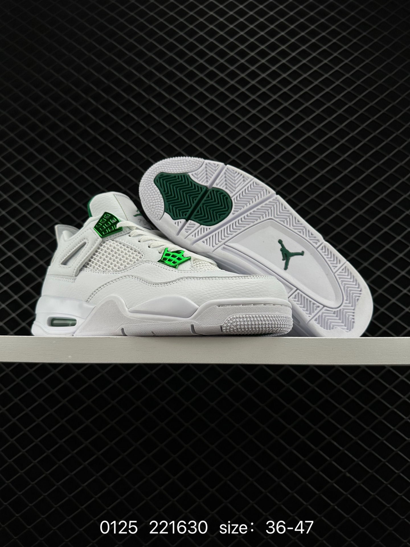 Nike Air Jordan 4 Retro”Bred Reimagined“